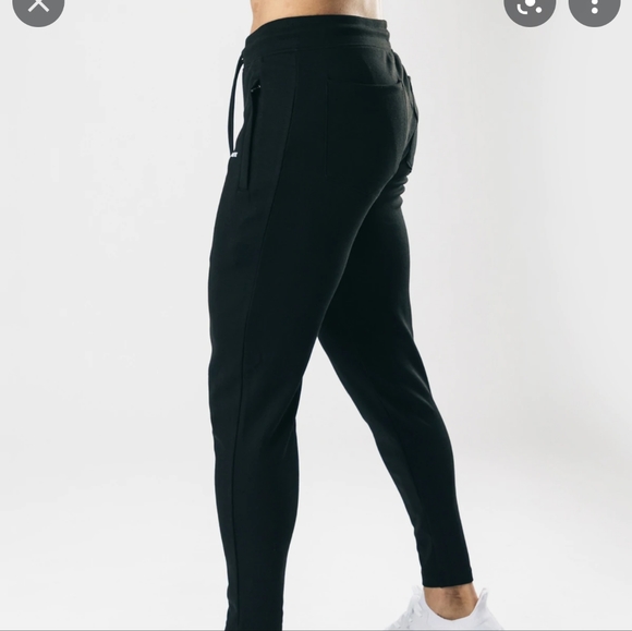 Alphalete Core Jogger black - Picture 2 of 3